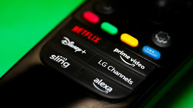Akıllı TV'nizde ücretsiz film ve dizi keyfi: 7 farklı yöntem