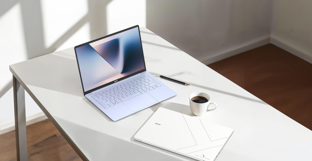Acer'ın Yeni Canavarı: MacBook Air Rakibi, Apple'ın Laptopundan Neredeyse 1 Pound Daha Hafif!