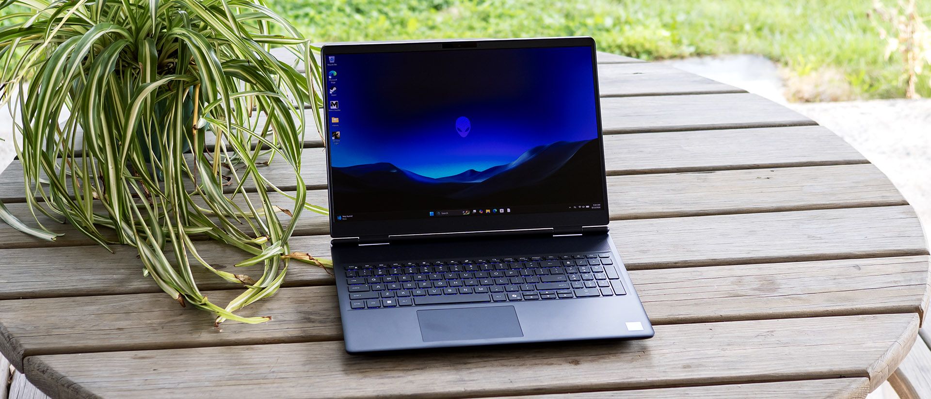 Alienware 16X Aurora İncelemesi: OLED Ekranıyla Öne Çıkan Güçlü Bir Oyun Laptopu
