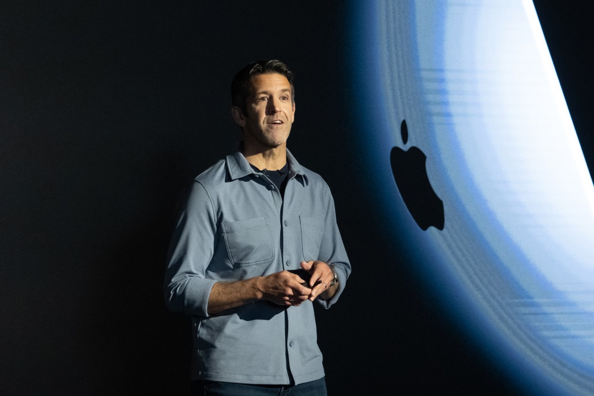 Apple'ın Yeni CEO'su iPhone'u Öldürmek Yerine Diriltiyor: Jobs'un 25 Yıllık Stratejisi Geri Döndü