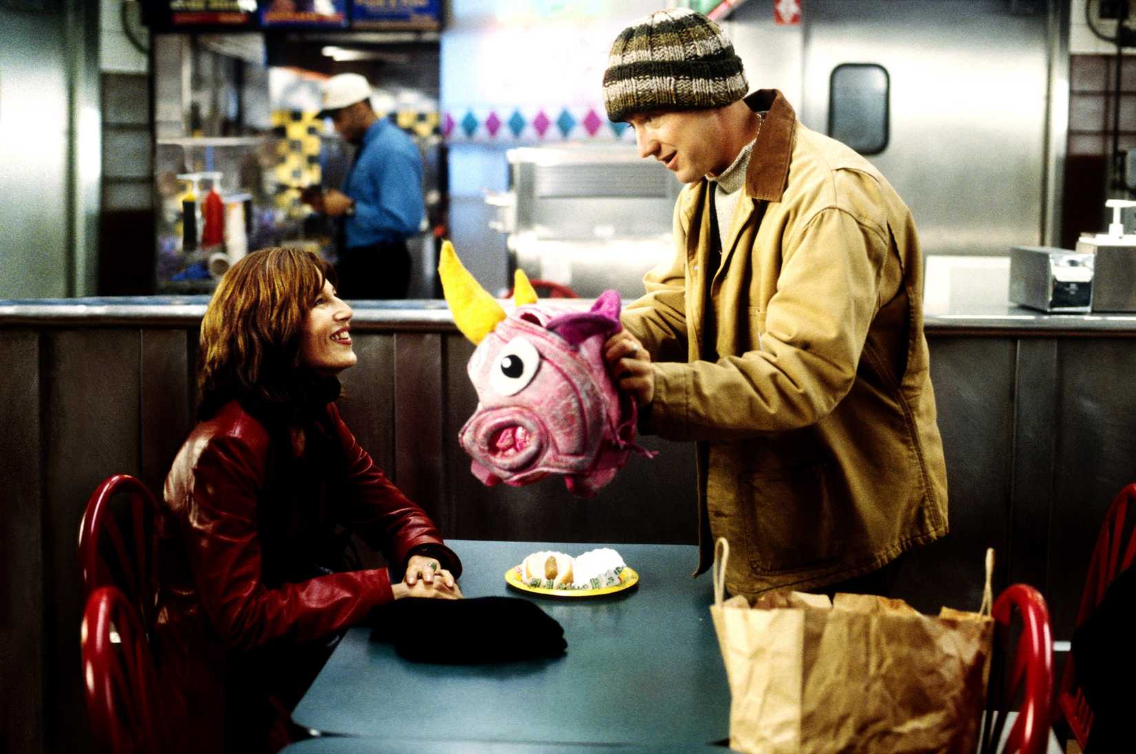 Buddy: Sevimli Unicorn Katil mi? Death to Smoochy ile Kıyaslama