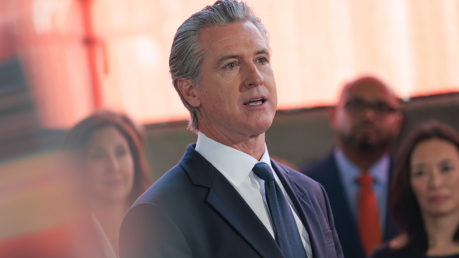 Kaliforniya'dan Yapay Zekaya 'Kill Switch': Newsom Acil Önlem Peşinde