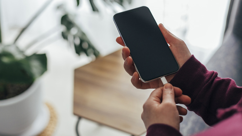 Eski Telefonunuzu Atmayın! Onu Güvenlik Kamerasına Dönüştürün