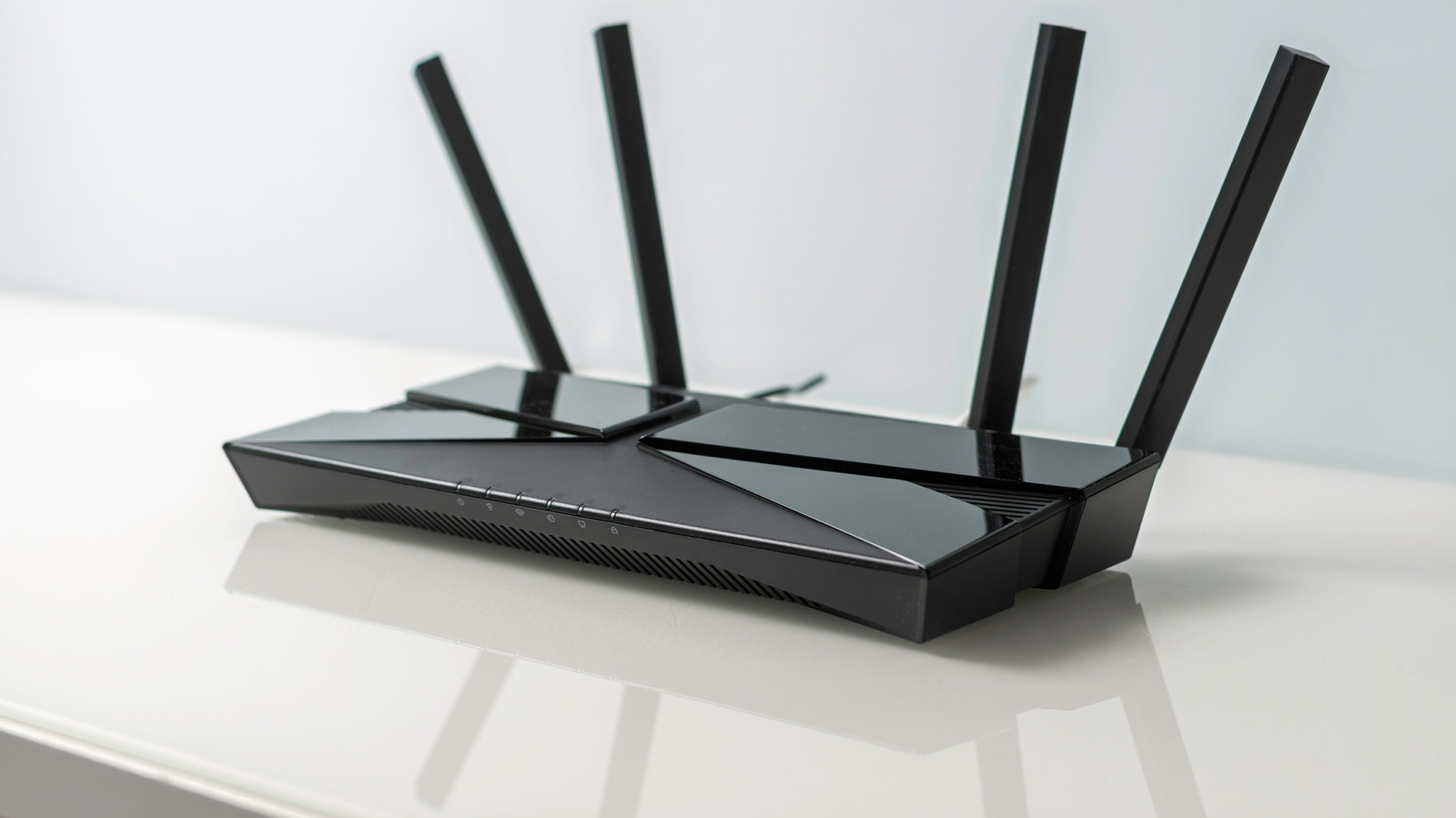 Çift Bant mı, Üç Bant mı? Router Alırken Doğru Kararı Vermenin Rehberi