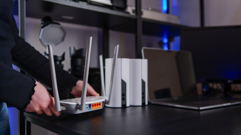 Çift Bant mı, Üç Bant mı? Router Alırken Doğru Kararı Vermenin Rehberi