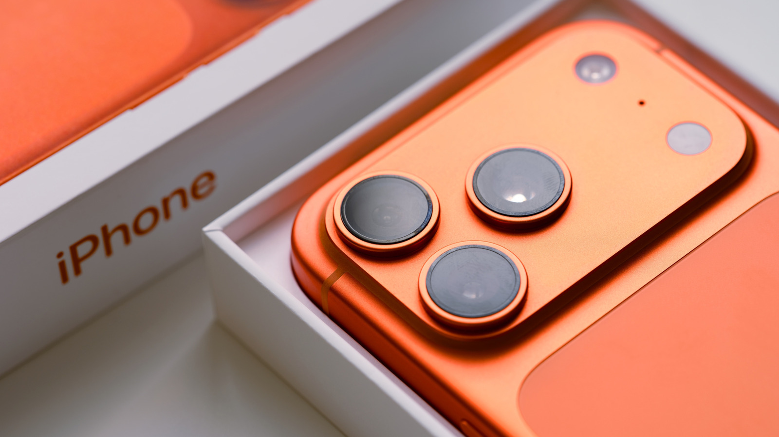 iPhone 18 Pro'ya Geçmeyin: iPhone 17 Pro'nuzu Elinizde Tutmanız İçin 5 Geçerli Neden