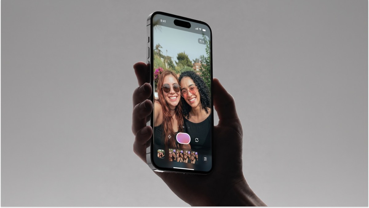 TikTok’tan Ayrılan İki İsim, Yapay Zekâ ile Poz Verin: Superpose!