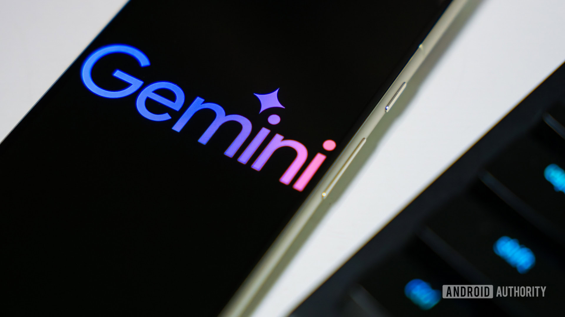 Çoklu görev yapanlar müjde: Google Gemini'ye minimize butonu geliyor