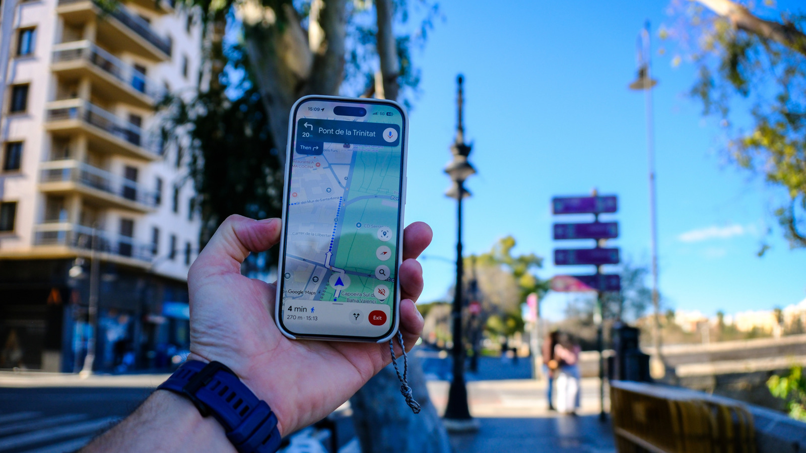 Google Maps bir mekanın ne zaman tıklım tıklım olduğunu nasıl biliyor?