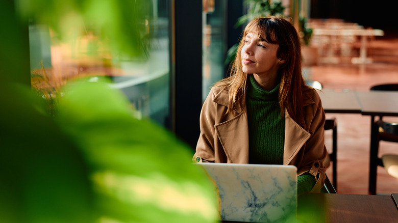 Laptop Pil Ömrü Ne Kadar Olmalı? Gerçekçi Beklentiler ve Uzun Ömür İpuçları