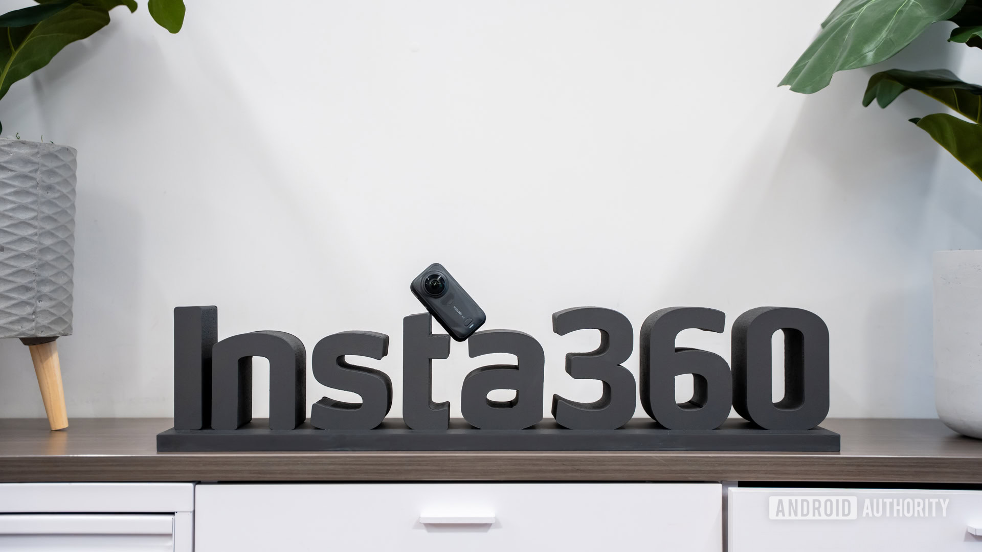 Tek Kamera Her Şeyin Yerine Geçebilir mi? Insta360 X6 ile Tanışın
