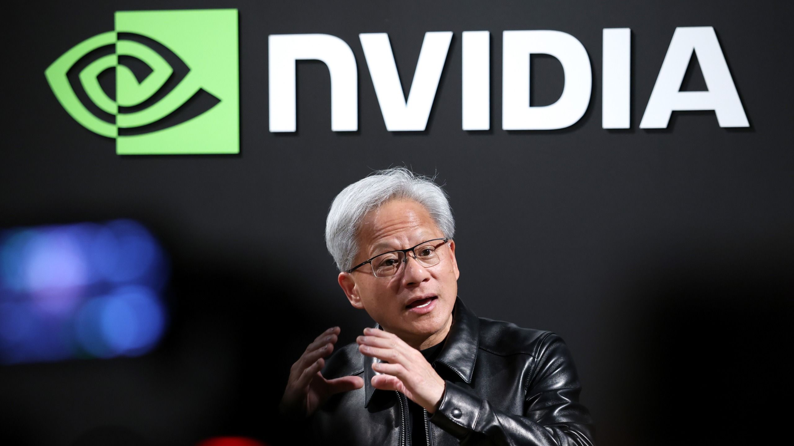 Jensen Huang: Yapay Zeka 2030'da Dünyayı Yok Etmeyecek, %0 Şans