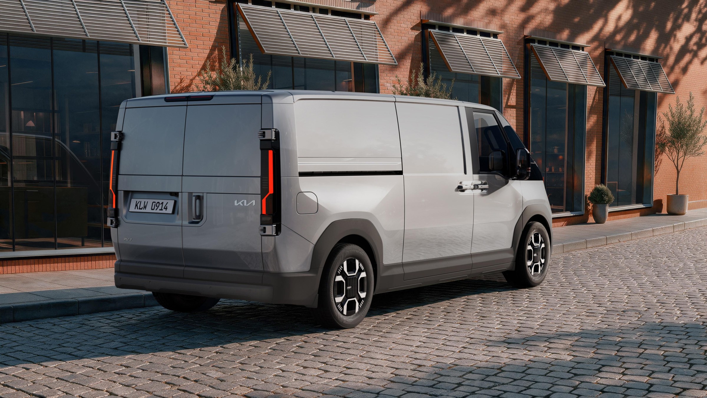 Kia'nın Elektrikli Minibüs Ailesi Büyüyor: PV7 Tanıtıldı