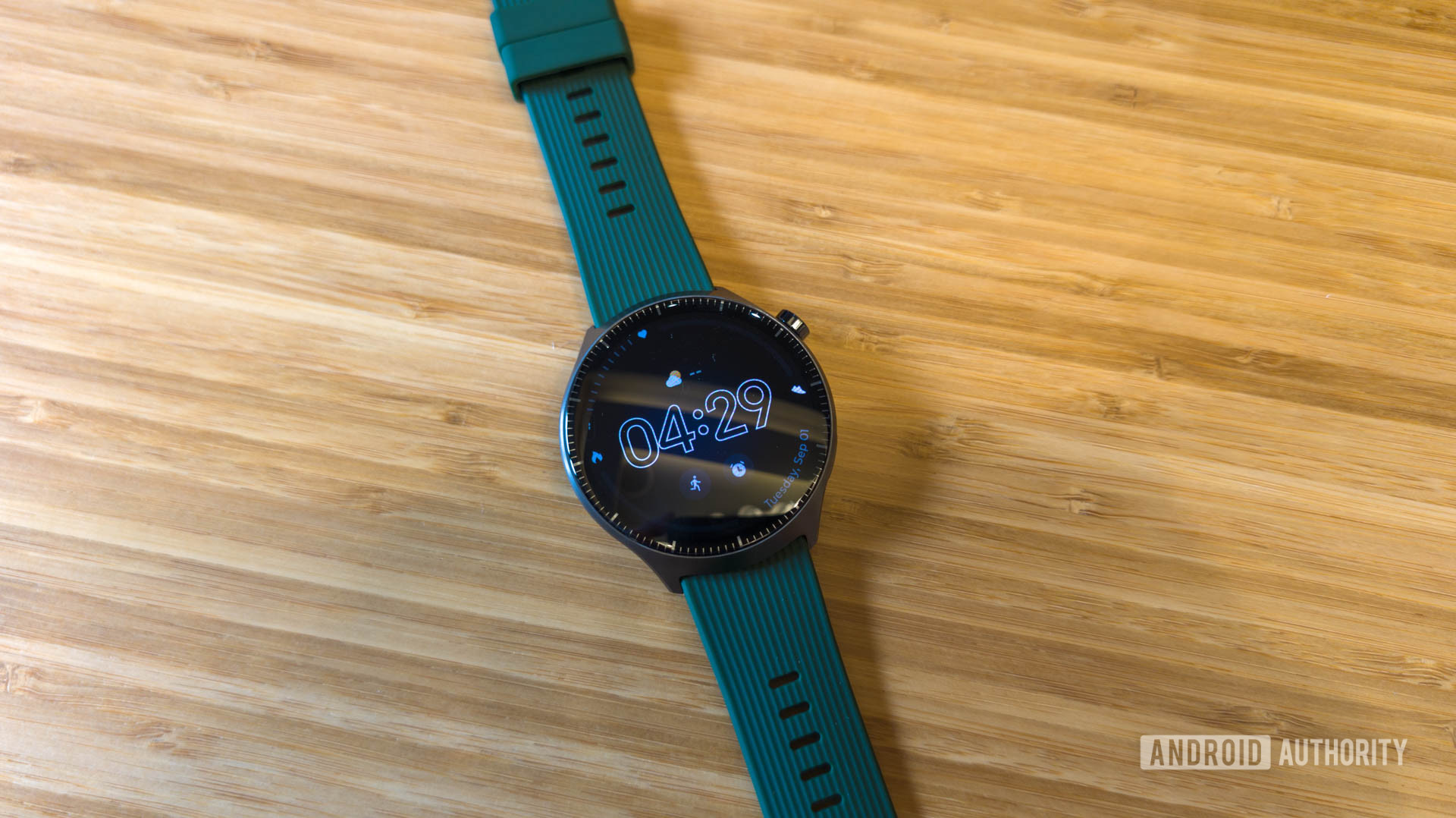 Motorola, Wear OS Akıllı Saat Pazarına Moto Watch Ultra ile Geri Döndü
