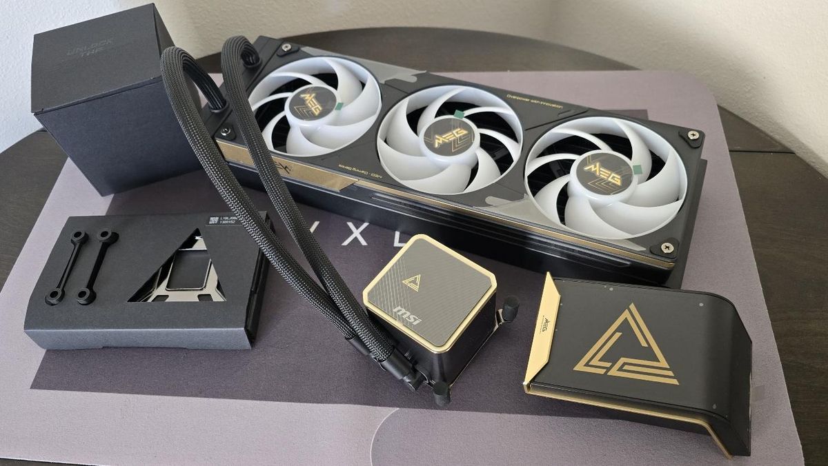 MSI MEG CoreLiquid E15 360 İncelemesi: Kavisli Ekranıyla Sıvı Soğutmada Yeni Lider