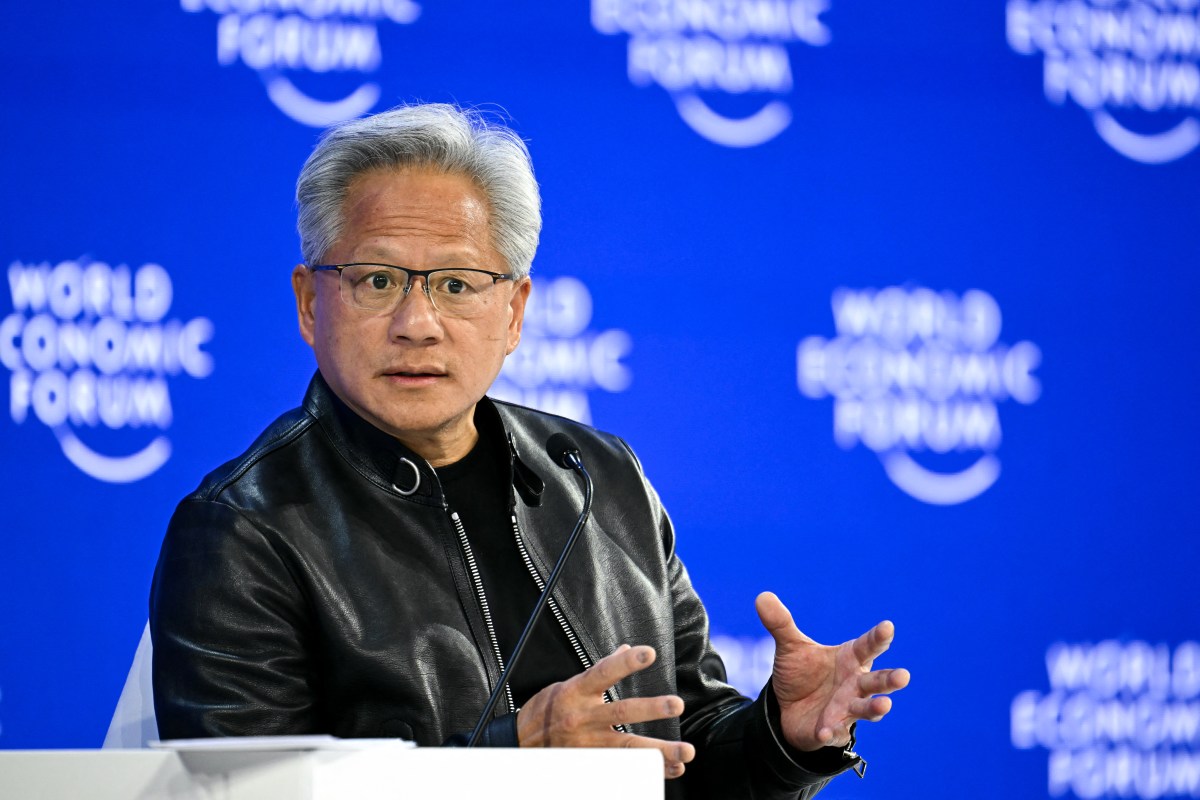Jensen Huang canlı yayında Trump'ı hoparlöre aldı: 'Yapay zeka yavaşlamayacak'
