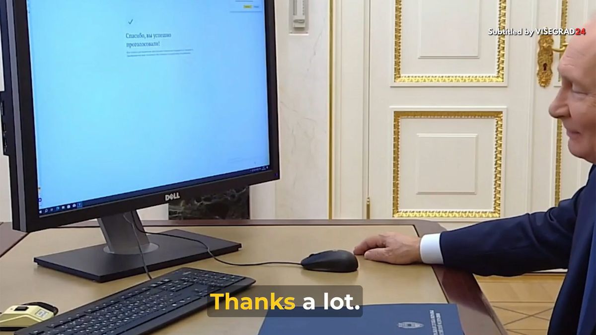 Putin'in Oy Verme Anı: Lisanssız Windows ve Dell Bilgisayar