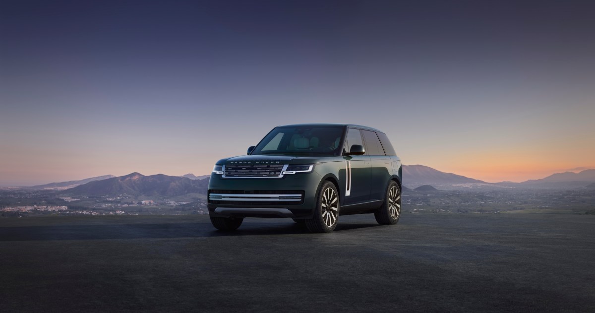 Range Rover'ın İlk Elektriklisi Geliyor: 300 Patentli Dev SUV