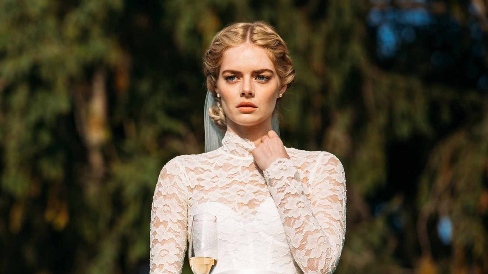 Samara Weaving'in Aksiyon Gerilimi 'Ready or Not' Netflix'te: X-Men Öncesi Kaçırılmaz