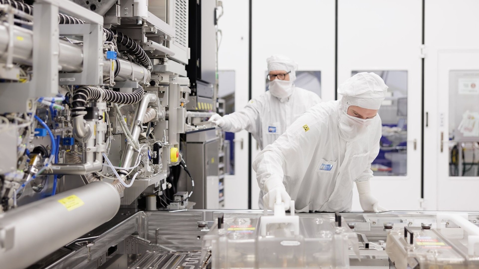Samsung ve TSMC, ASML'in Yeni Makineleriyle Çip Kıtlığını Çözmeyi Hedefliyor