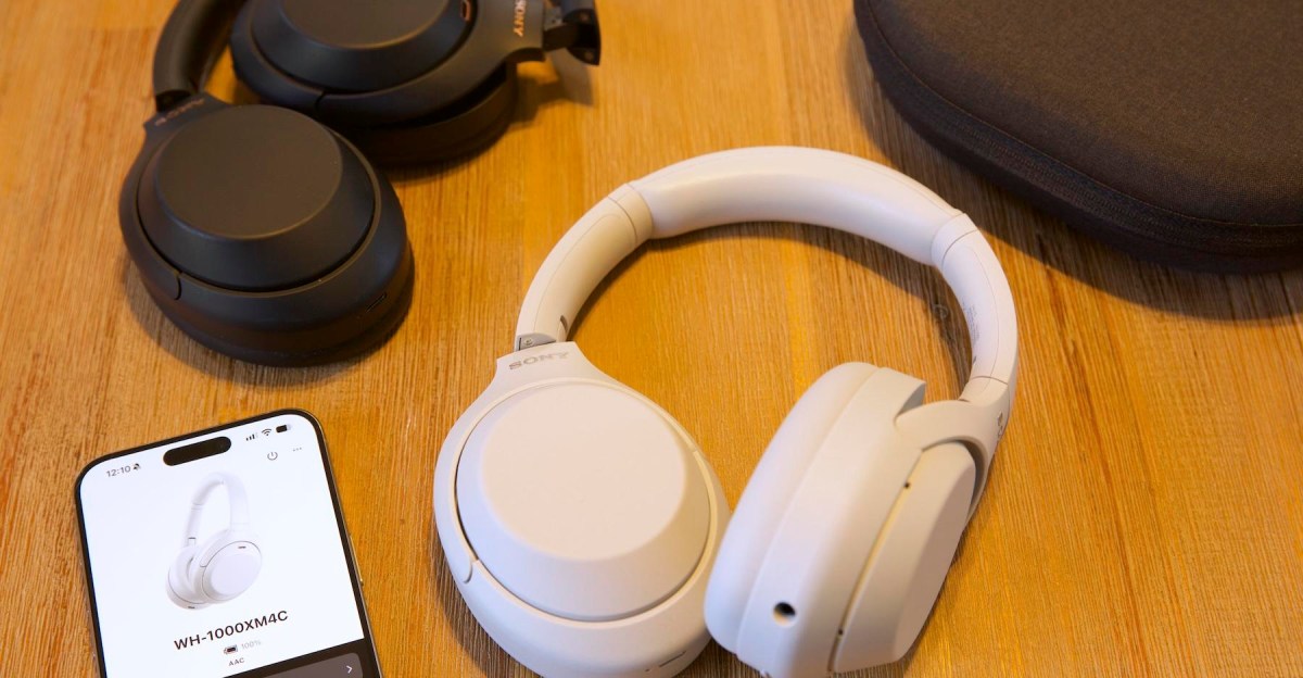 Sony Efsanesi WH-1000XM4'ü Geri Getirdi: XM4C ile Tanışın