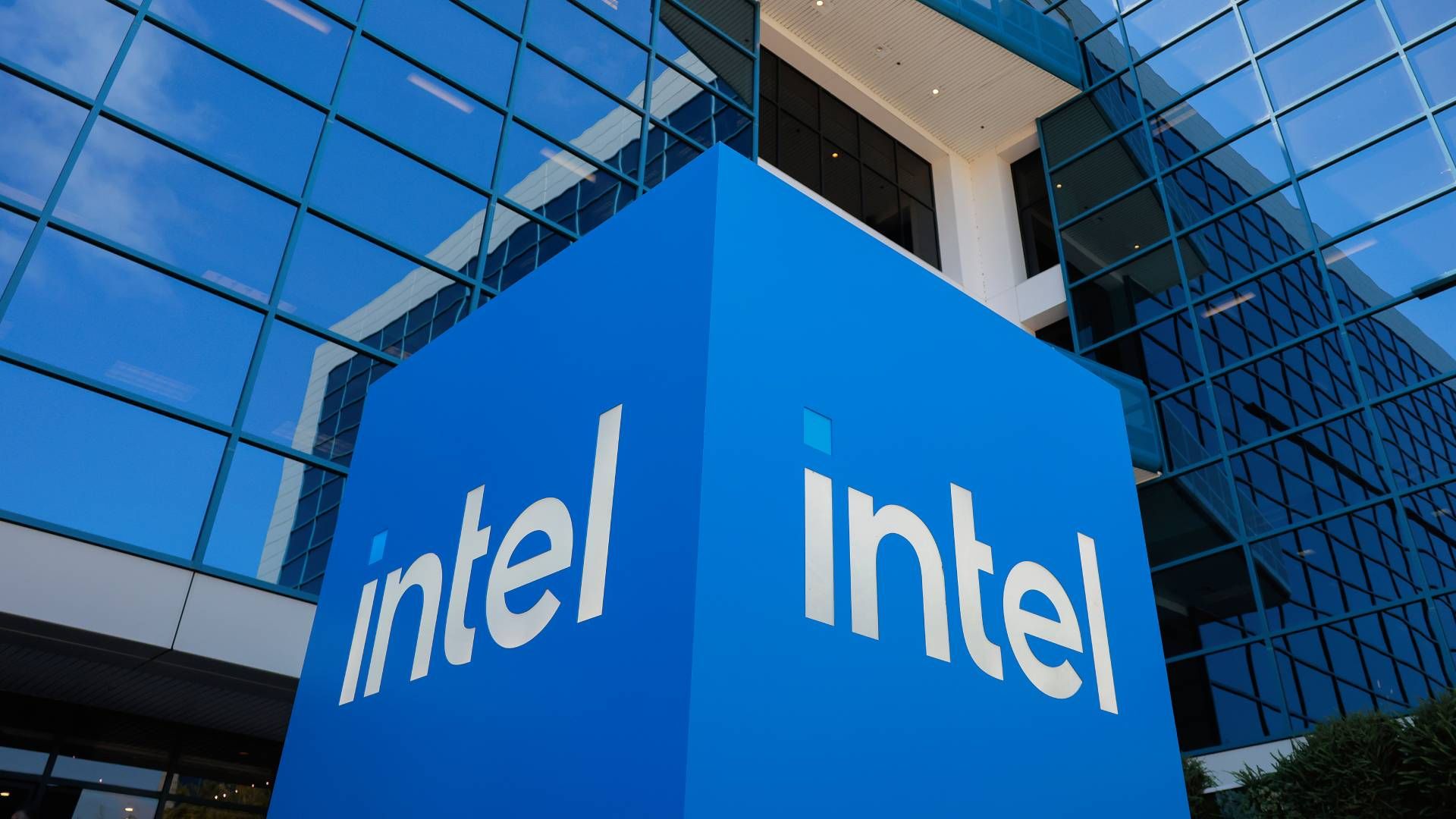 Intel Fiyatları Artıyor: Ekim'de Yeni Bir %10 Zam Kapıda