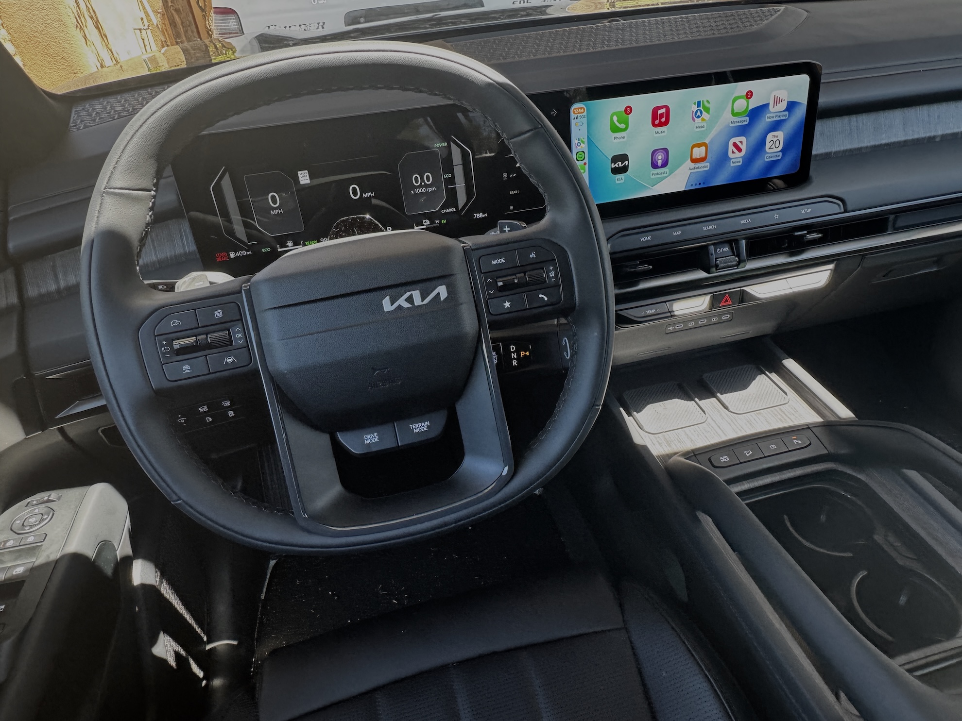 Tesla Cybercab Tanıtımı Beklentileri Karşılayamadı: Wall Street Hayal Kırıklığına Uğradı