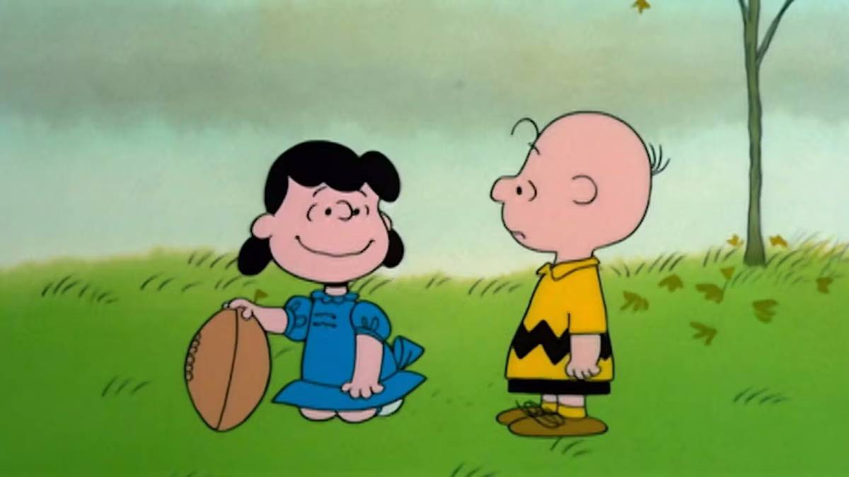 Charlie Brown'ın Futbol Şakası: Peanuts Tarihinin En İyi 5 Anı