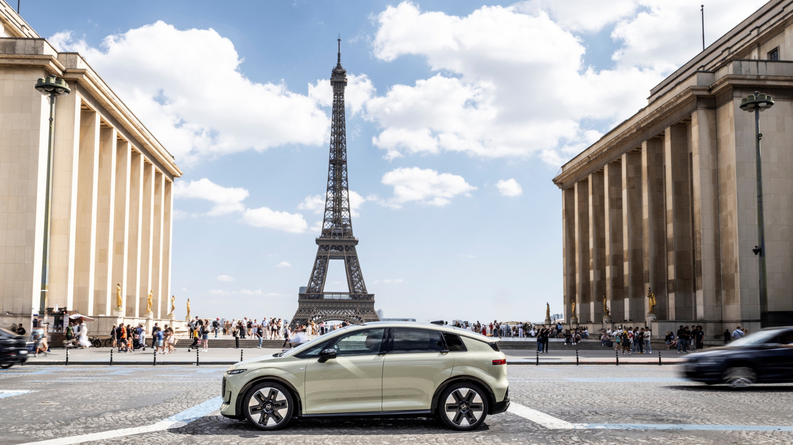 Audi'nin En Verimli Elektriklisi A2 e-tron Tanıtıldı: 646 km Menzil ve 38.200 Euro Fiyat