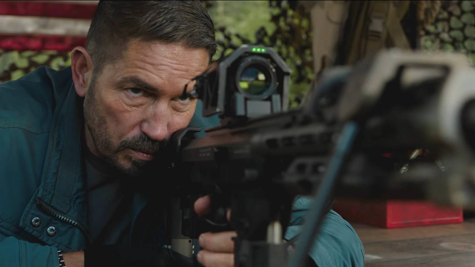 Jim Caviezel'den Aksiyon Fırtınası: Ghost Soldier Geliyor