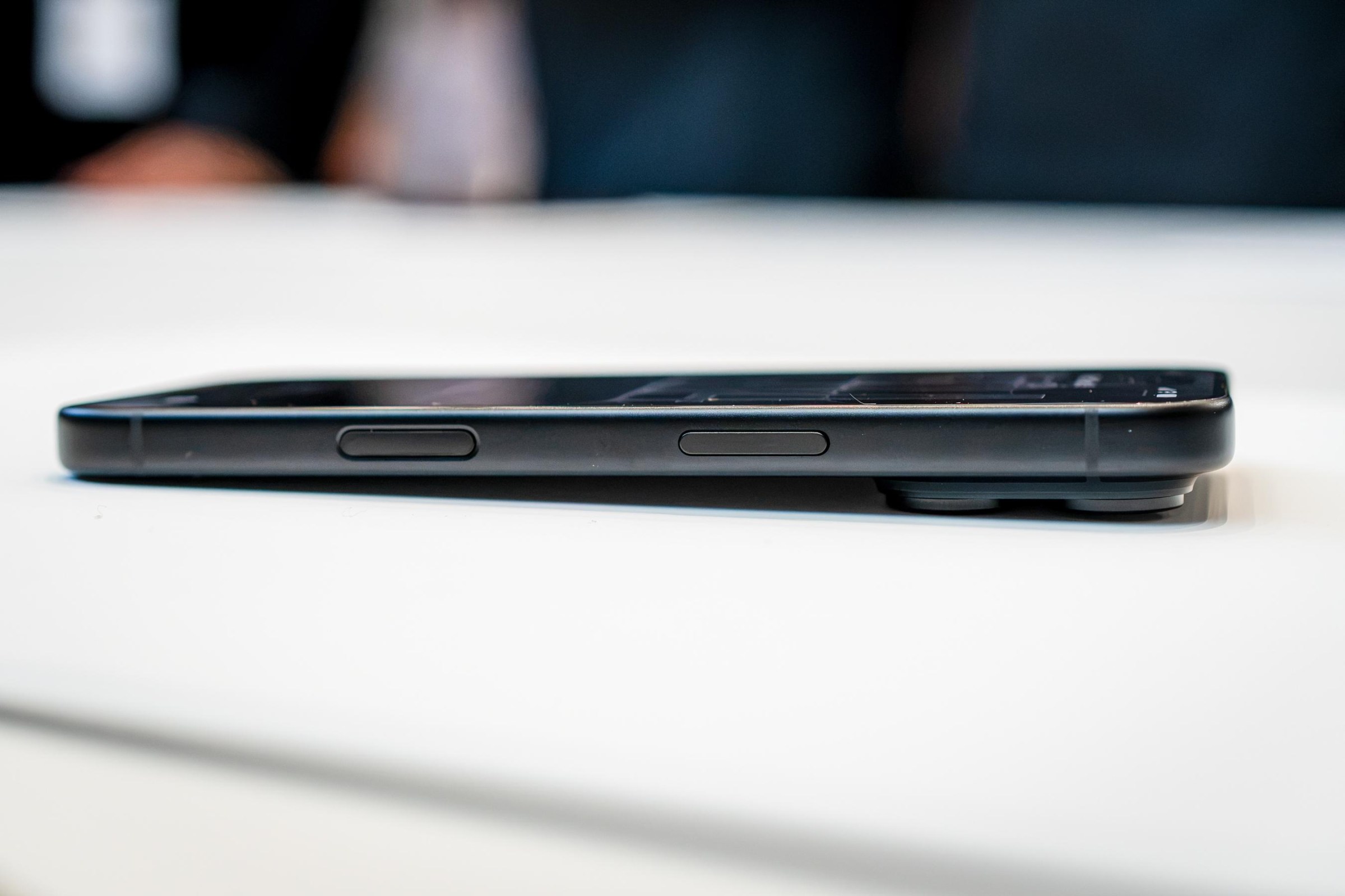 iPhone 18 Pro'da Siyah Geri Döndü: Apple Nihayet Doğruyu Yaptı