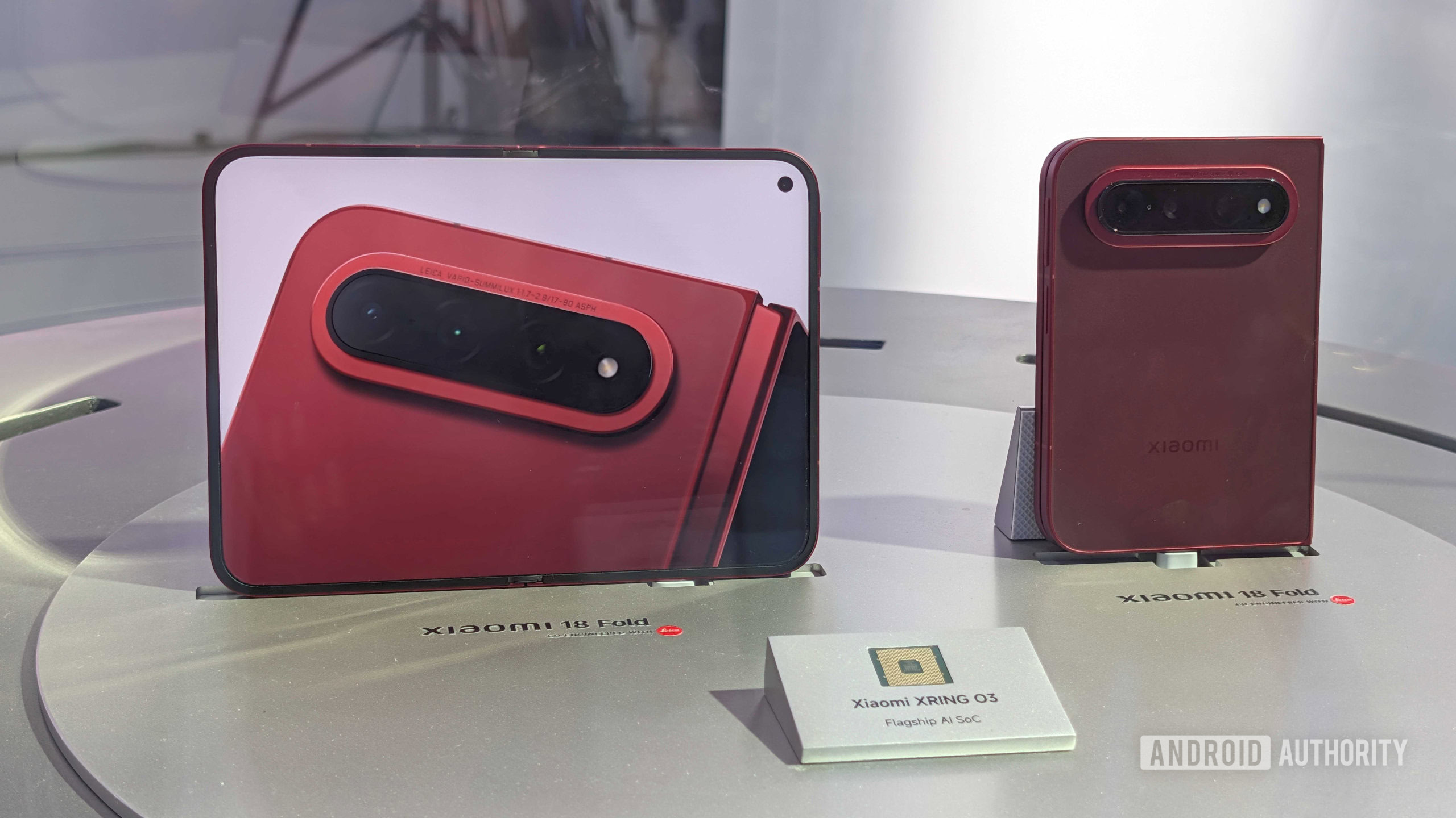 Xiaomi 18 Fold Tanıtıldı: Galaxy Z Fold 8'in Eksiklerine Darbe Gibi Geldi