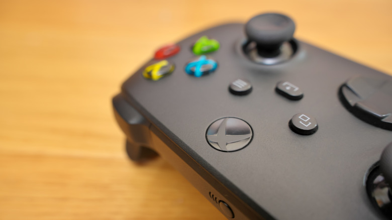 Kablolu mu Kablosuz mu? Xbox Kontrolcü Rehberi