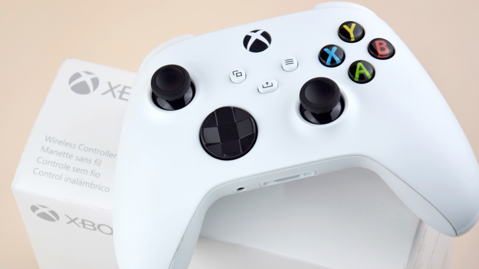 Kablolu mu Kablosuz mu? Xbox Kontrolcü Rehberi