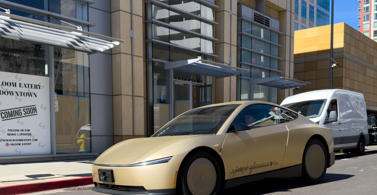 Tesla Cybercab Lansmanı Sessiz Geçti: 45 Araç Tescil Edildi, Belirsizlikler Sürüyor