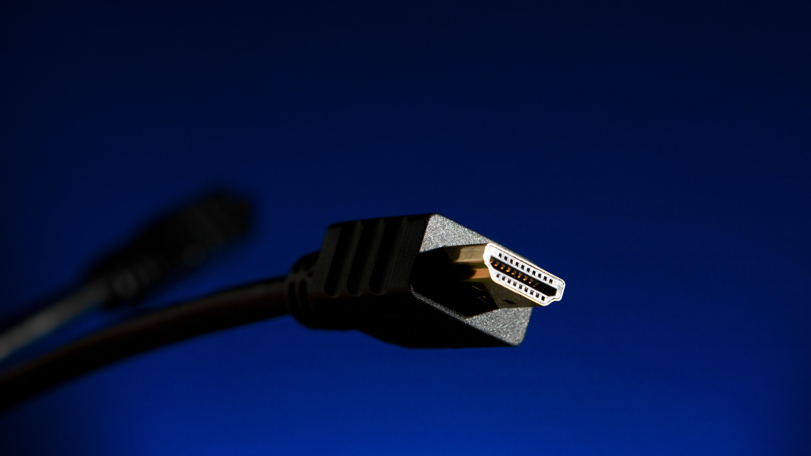HDMI Kablosu Yetmiyor mu? Bütçe Dostu Çözümlerle Menzili Uzatın