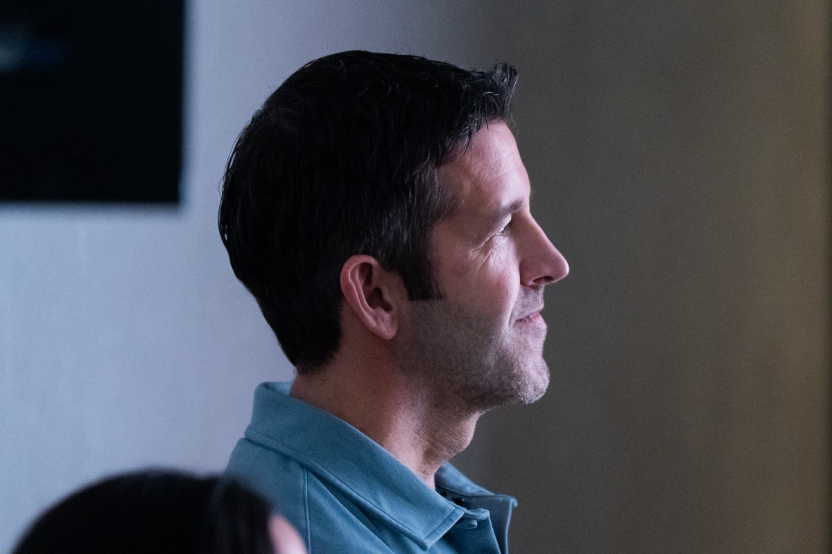 Tim Cook'tan sonra ilk mesaj: Yeni Apple CEO'su John Ternus, 'büyük lansman' için tarih verdi