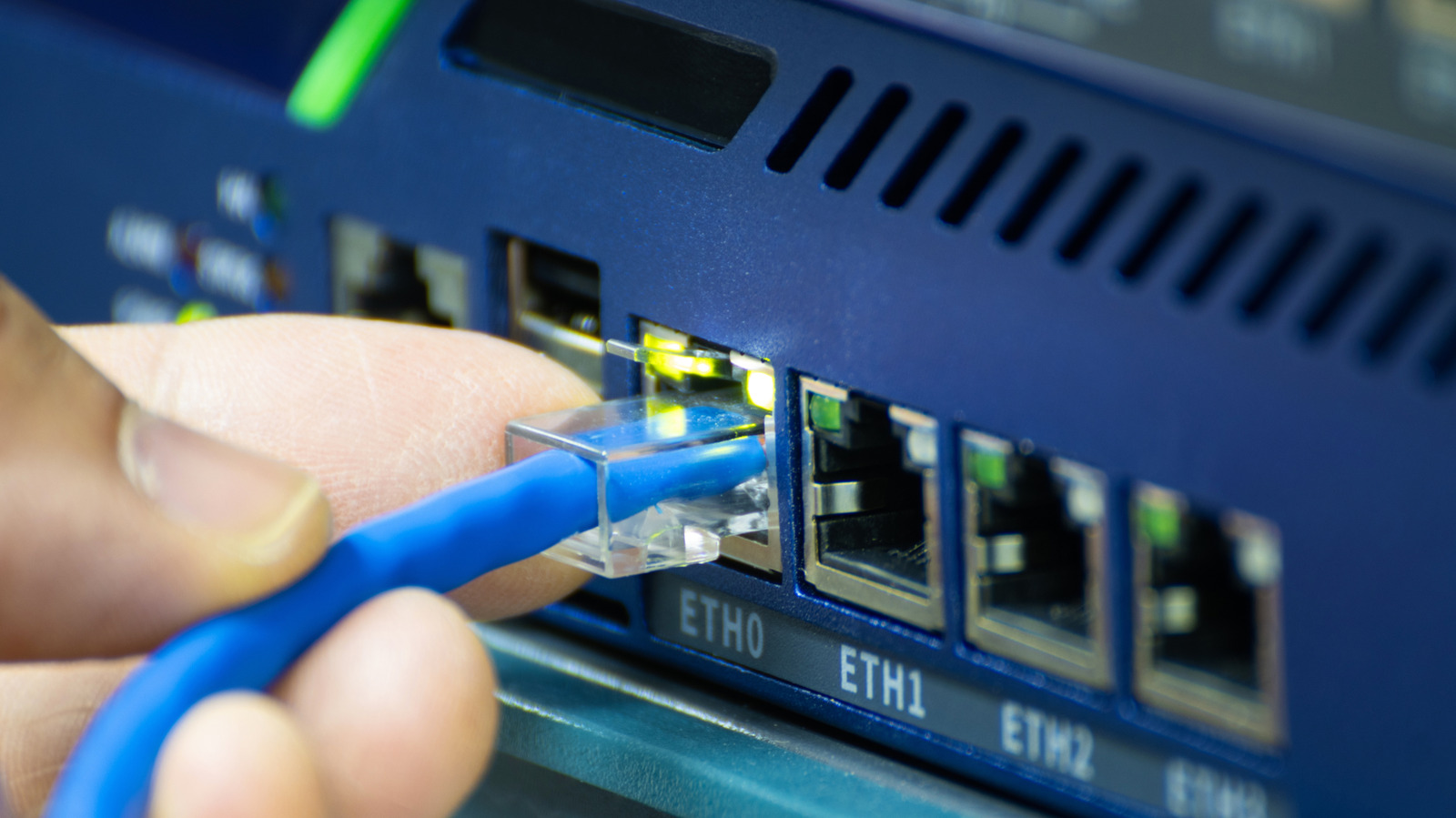 Ethernet Anahtarı Alırken Nelere Dikkat Etmeli? İşte Bilmeniz Gerekenler