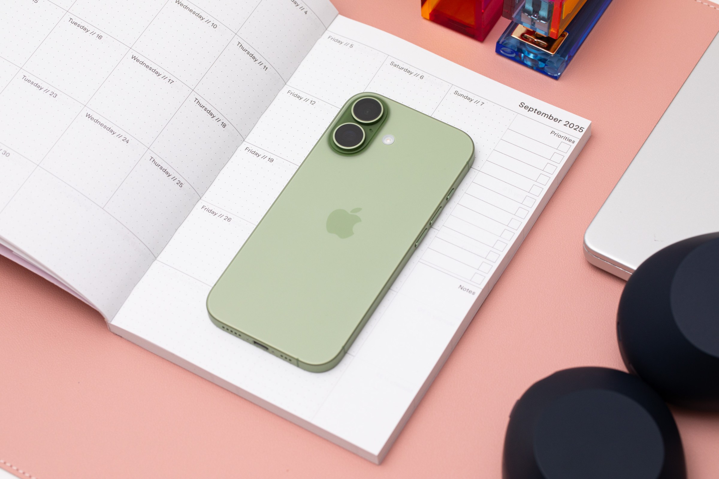 Apple'ın 9 Eylül Etkinliğinden Beklentiler: İlk Katlanabilir iPhone Geliyor mu?