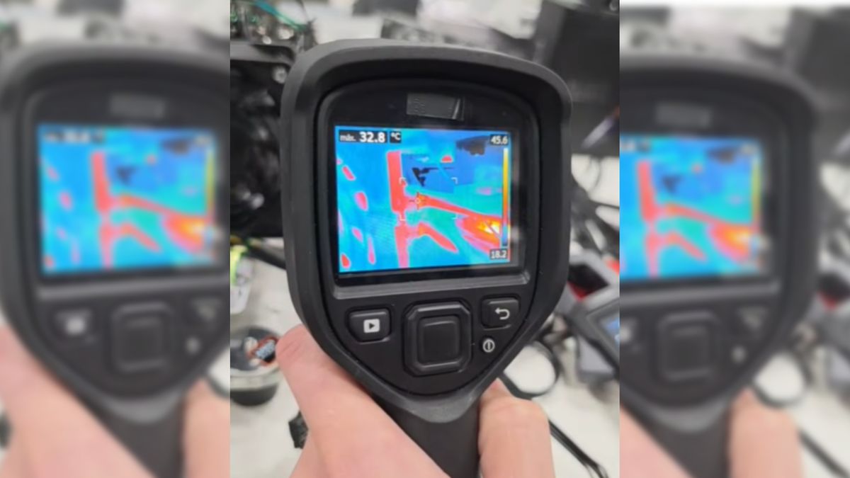 Erimezdik, yanmazdık: Modcular RTX 5090'ı 8-pin güç kablosuyla çalıştırdı