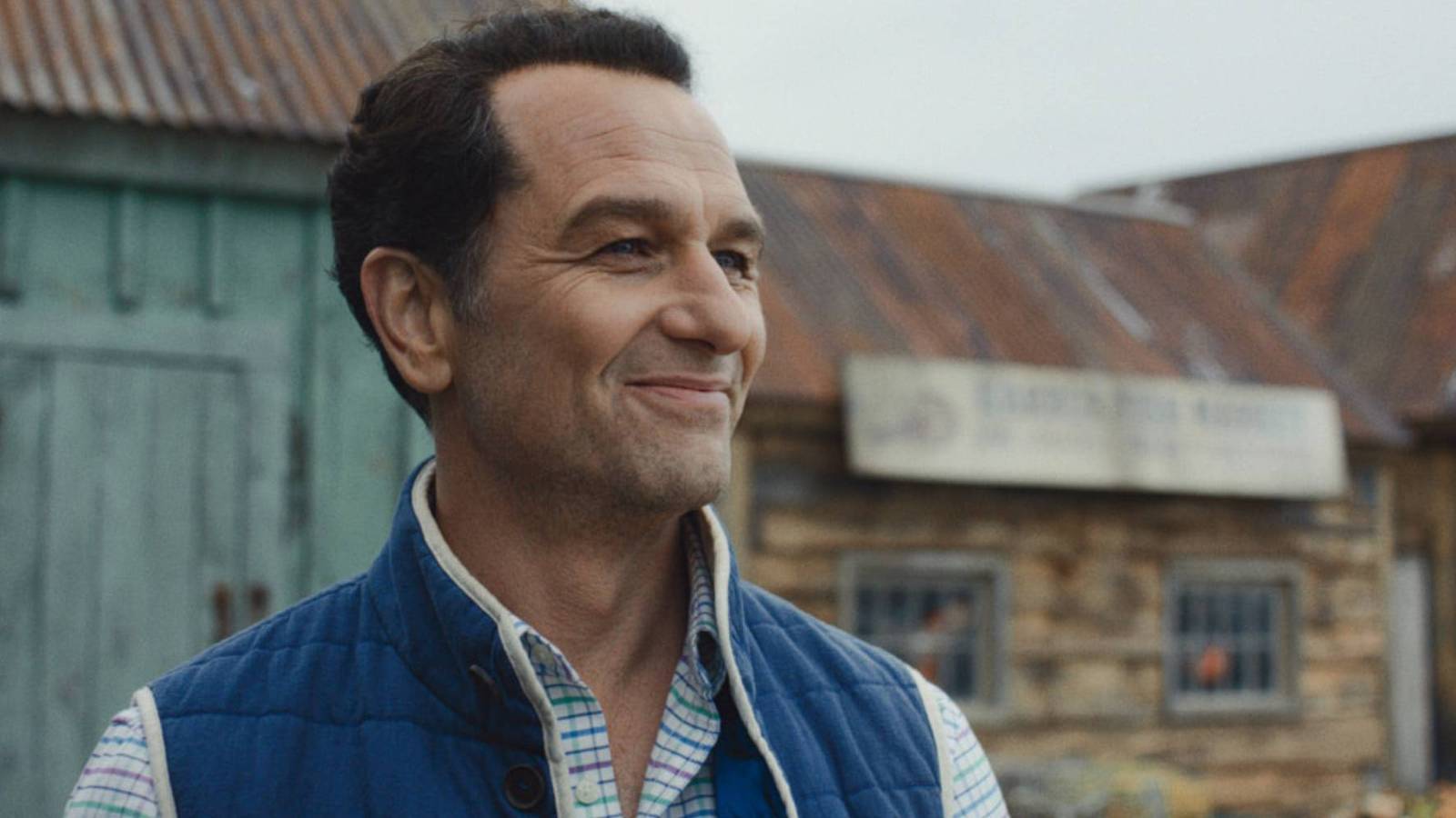 Widow's Bay, 2026 Emmys'de 14 Ödülle Komedi Tarihine Geçti