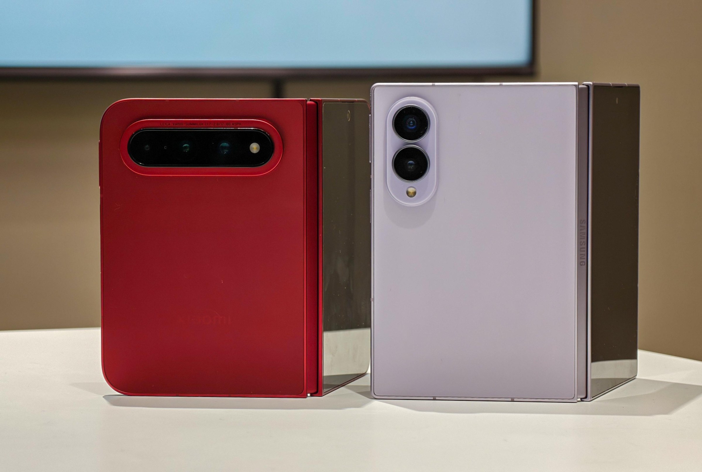 Xiaomi 18 Fold: Samsung'u Kıskandıracak Geniş Katlanabilir Telefon