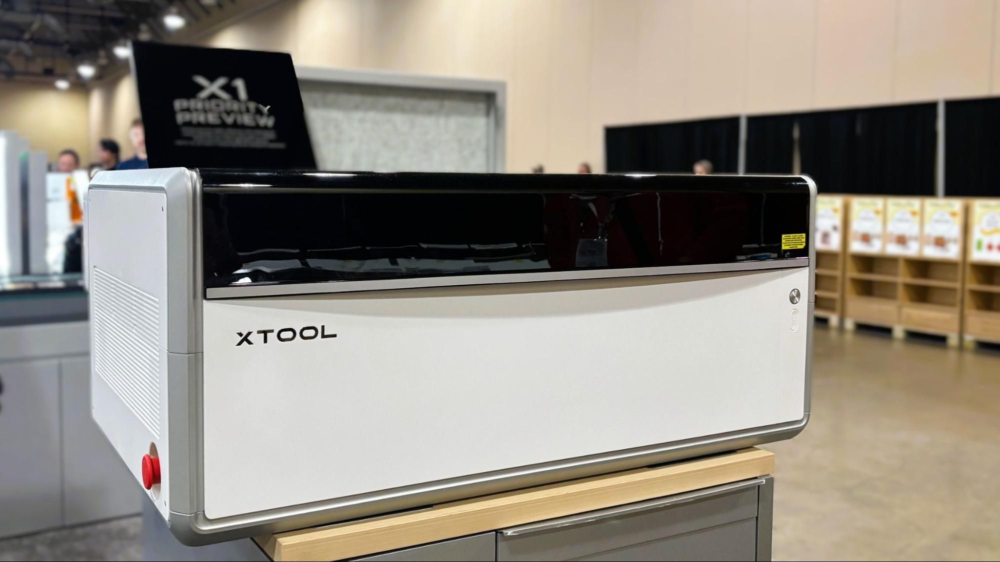 xTool X1: Tüm Lazer Türlerini Tek Makinede Toplayan Modüler Dev
